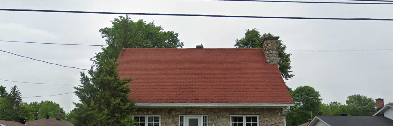 Image d'une toiture problématique à l'Île-Bizard